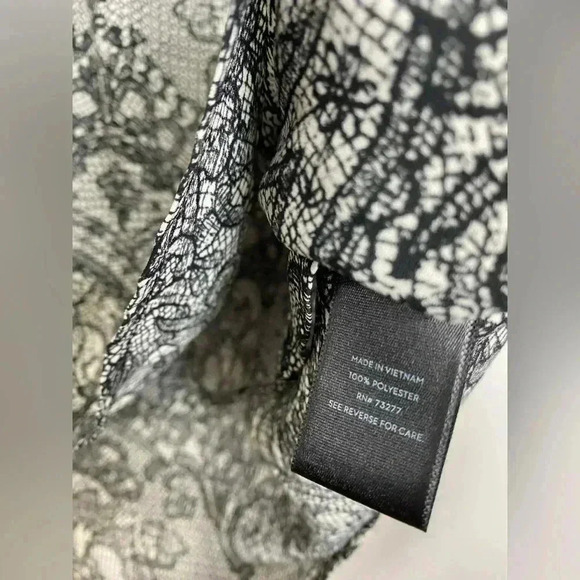 Simply Vera Vera Wang Roll Tab Blouse - Picture 7 of 8